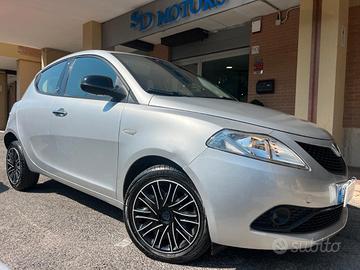 Lancia Ypsilon 5 Porte Ypsilon 1.0 firefly hybrid