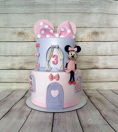 Torta scenografica tema Minnie