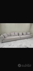 Arredamento letto, frigo , vetrina , divano