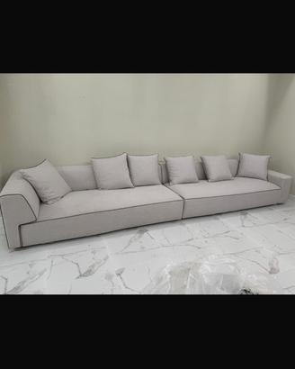Arredamento letto, frigo , vetrina , divano