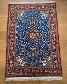 Tappeto antico lavato e sistemato