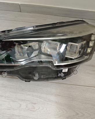 Faro sinistro anteriore led Peugeot 508 anno 2014