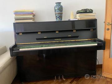 Pianoforte YAMAHA B1