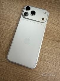 Iphone 17 pro max Argento