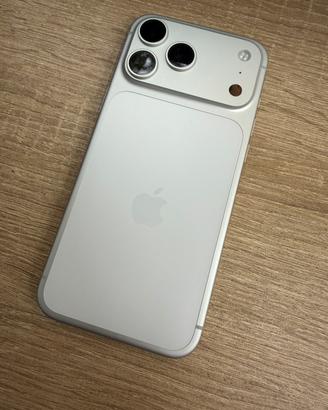 Iphone 17 pro max Argento