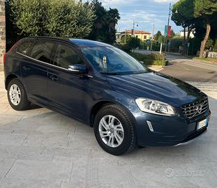 Volvo xc60 d4 2014 5 posti