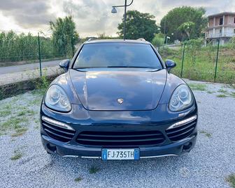 Porsche Cayenne 958