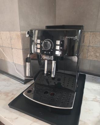 Macchina da caffè - Magnifica S - De Longhi
