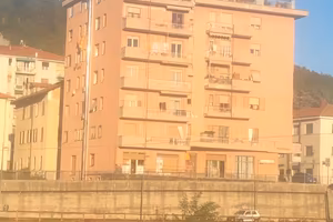 Bifamiliare attico terrazzo 180 mq box 21 mq