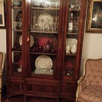 Vetrina Liberty, in buono stato