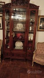 Vetrina Liberty, in buono stato