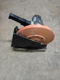 Taglierina per ferro