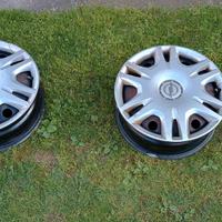 cerchi 16 Opel  con copricerchi 