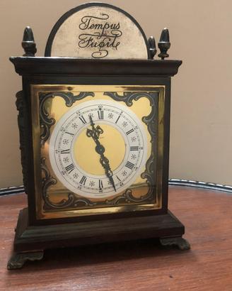 Orologio da tavolo Jerger in legno scuro