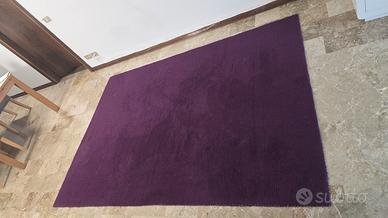 Tapeto colore ciclamino scuro 