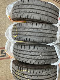 N.4 pneumatici Michelin 215/60 R17 furgone/pulmino