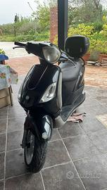 Piaggio Fly 150