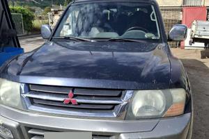 MITSUBISHI PAJERO V60