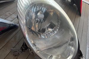 Fanale Faro Anteriore destro Nissan Micra K12