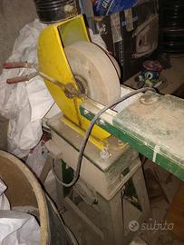 Mola per affilare utensili elettrica.