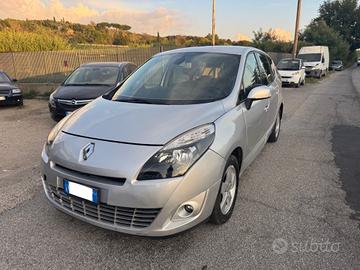 Renault Scenic Gran Scénic 1.9 dCi 130CV Dynamique