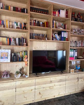 libreria con porta tv in abete vecchio ante casset
