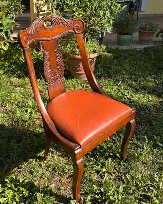Coppia di sedie inizio ‘800 con seduta in pelle
