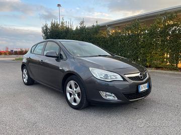 Opel Astra 1.7 CDTI 5 porte