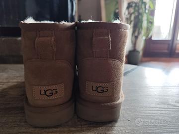 UGG Classic mini II