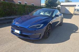 Subentro Leasing - TESLA MODEL S