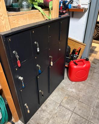 Cassettiera di sicurezza in ferro
