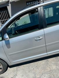 Porta anteriore sx vw touran anno 2005