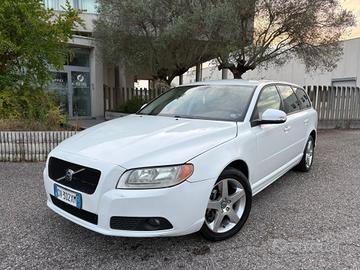 Volvo V70 2.4 D5 185cv Manuale