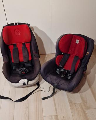 2 seggiolini auto (vendibili anche separatamente)