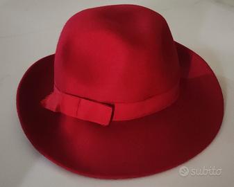 Cappello da donna rosso