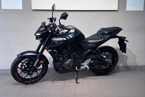 Yamaha MT-03 MDNM8 MIDNIGHT BLACK