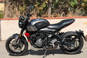 Triumph Trident 660 (2021) - Full Optional