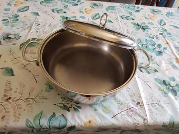 Pentola in Acciaio Inox con coperchio