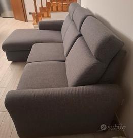 Divano 4 posti 