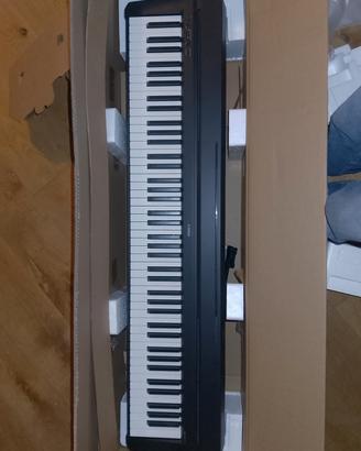 pianoforte Yamaha P-045