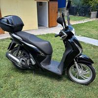 Honda Sh 150, nero