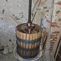 Torchio manuale antico in legno per vino – d’epoca