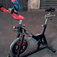 spin bike GIST volano da 25 kg