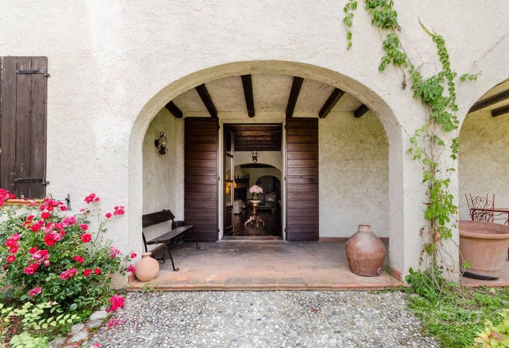 Villa di 460 m² con più di 5 locali e box auto dop - Vista 5