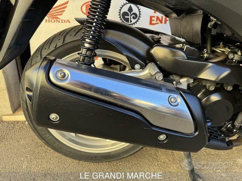 Honda Sh 300 Anno 2017 Km 31567 - Le Grandi Marche