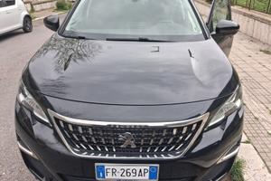 PEUGEOT 3008 (2019) Cilindrata 1500 / 130 CV