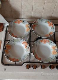 4 piatti fondi in ceramica da collezione 