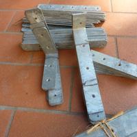 Staffe fissaggio in ferro zincato a caldo