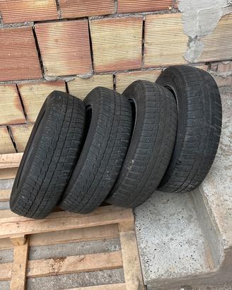 N.4 ruote da 15 pollici Suzuki Ignis