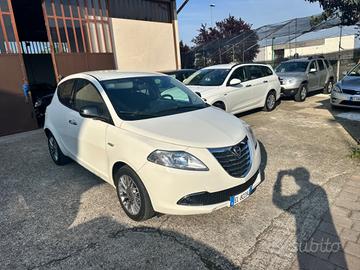 Lancia Ypsilon 1.3 MJT 16V 95 CV 5 porte S&S Plati